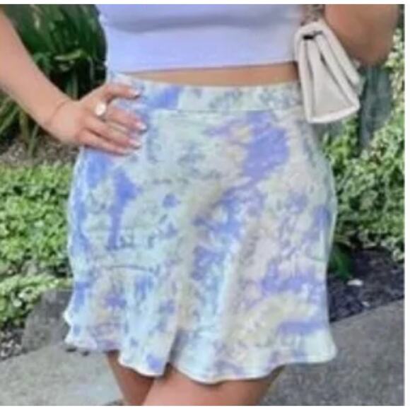 Zara Dresses & Skirts - Zara Women's XS Purple Lilac Yellow White Tie Dye Mini Skirt Satin Viscose Silky